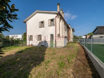 Villa bifamiliare in vendita a Camponogara via Venezia