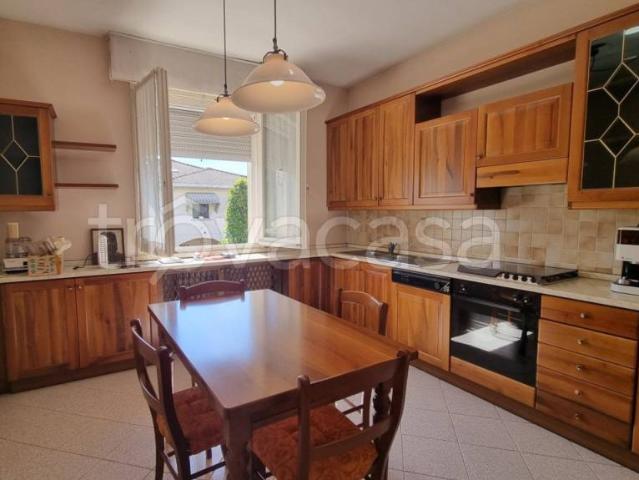 Villa bifamiliare in vendita a Campagnola Emilia via Moruzzi