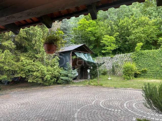 Villa bifamiliare in vendita a Cantarana via del Martinetto, 25