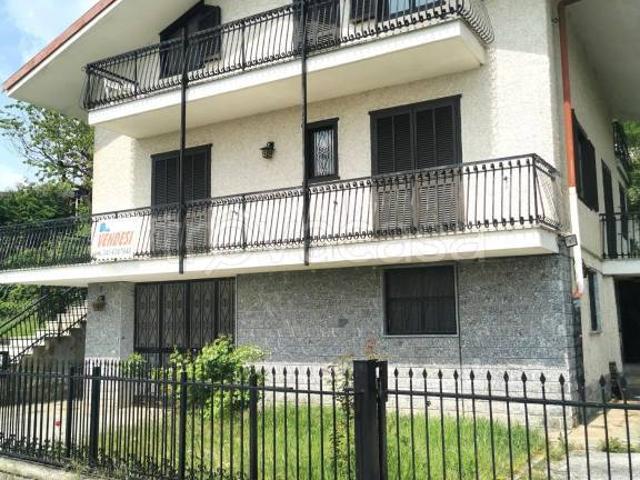 Villa bifamiliare in vendita a Caraglio via Sant'Agnese