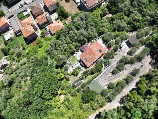 Villa bifamiliare in vendita a Carasco via Vittorio Veneto, 101, Rivarola