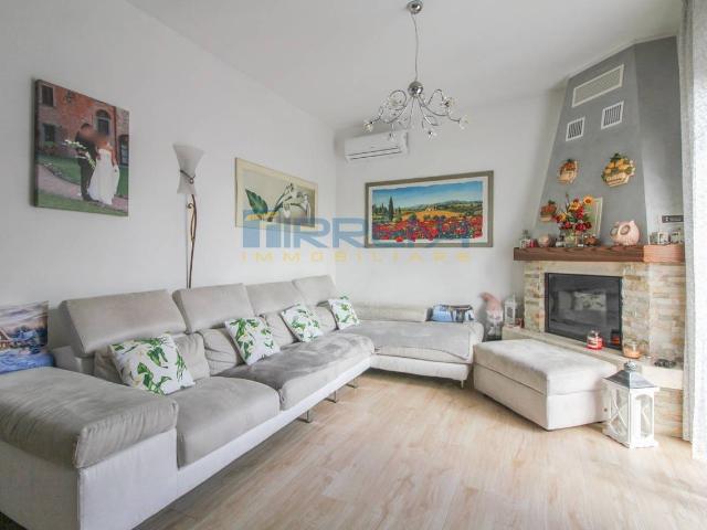 Villa bifamiliare in vendita a Cascina, San Prospero