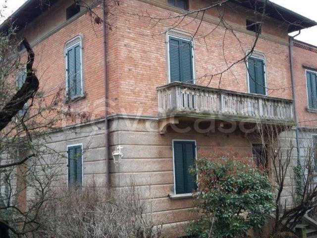 Villa bifamiliare in vendita a Casalgrande via Mulinazza, 7A