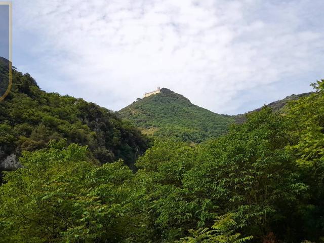VILLA BIFAMILIARE in vendita a Cassino