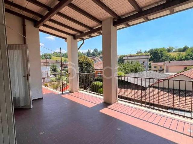 Villa bifamiliare in vendita a Casteggio
