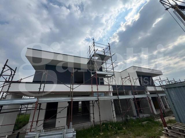 Villa bifamiliare in vendita a Castelfranco Veneto