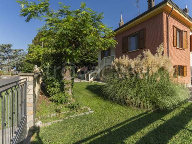 Villa bifamiliare in vendita a Castello d'Argile via Primaria, 23