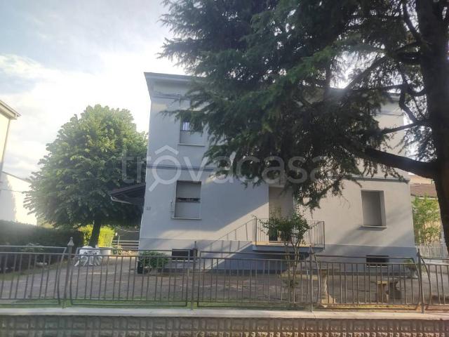 Villa bifamiliare in vendita a Castelnuovo Rangone