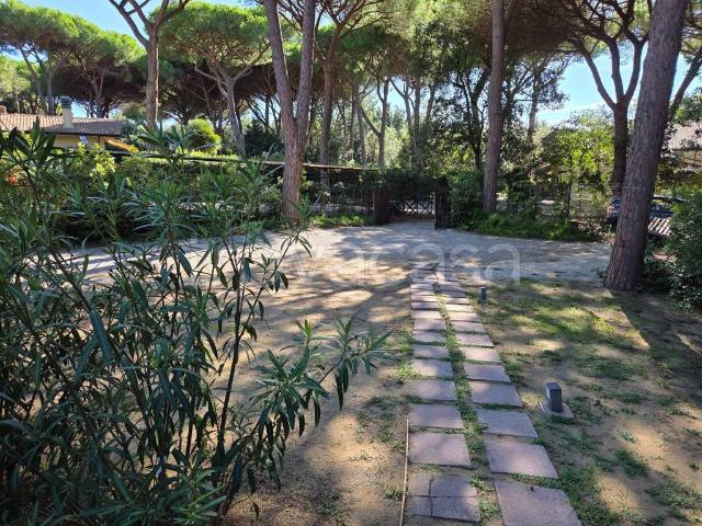 Villa bifamiliare in vendita a Castiglione della Pescaia via del Fornino, Punta Ala