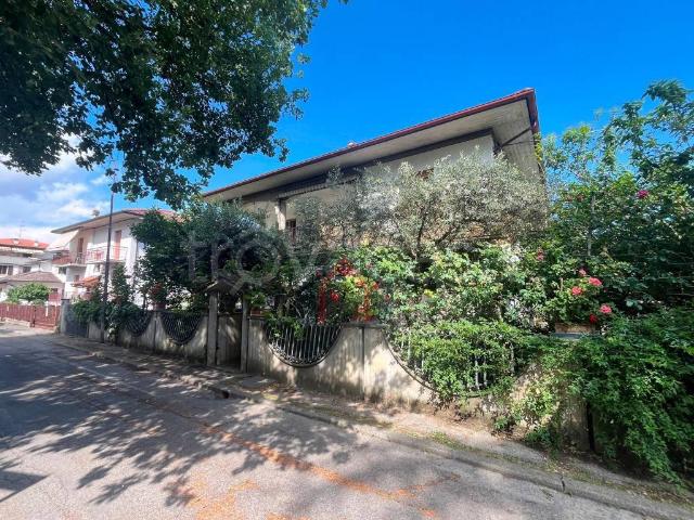 Villa bifamiliare in vendita a Castrocaro Terme e Terra del Sole via Sorgenti