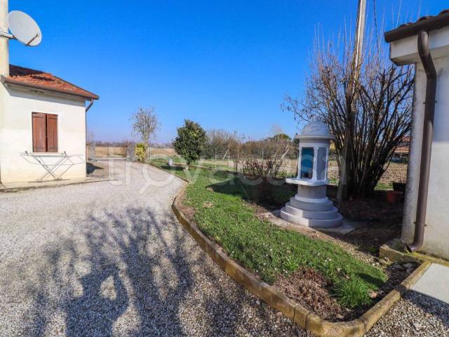 Villa bifamiliare in vendita a Ceggia