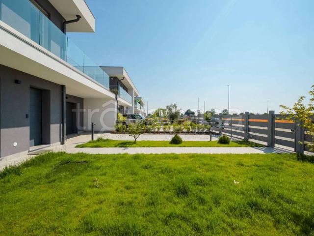 Villa bifamiliare in vendita a Ceranova via Grazia Deledda