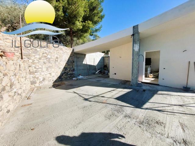 Villa bifamiliare in vendita a Cervo