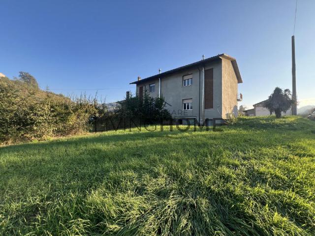 Villa bifamiliare in vendita a Cesena