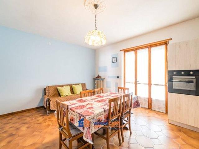 Villa bifamiliare in vendita a Cherasco