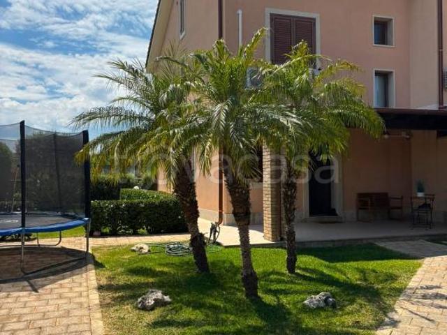 Villa bifamiliare in vendita a Città Giardino, Melilli