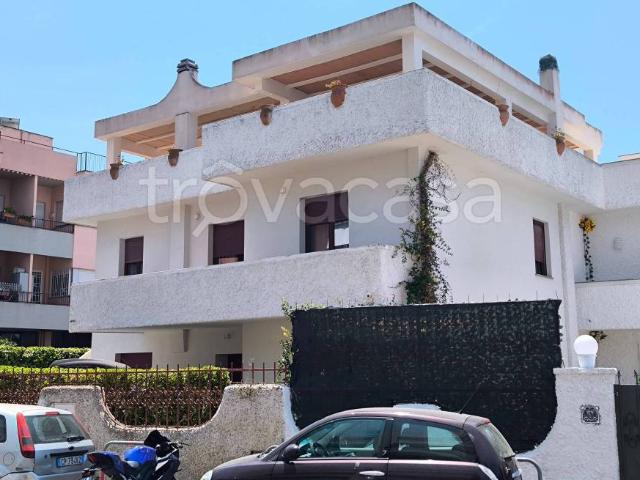 Villa bifamiliare in vendita a Civitavecchia