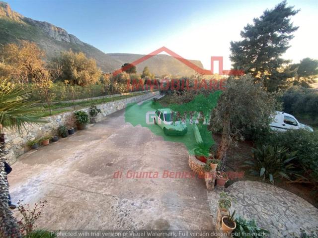 Villa bifamiliare in vendita a Cinisi