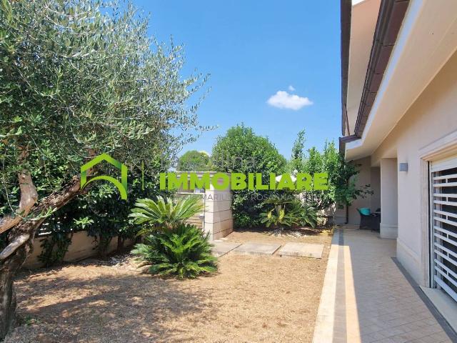 villa Bifamiliare in vendita a Cisterna di Latina