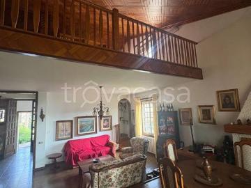 Villa bifamiliare in vendita a Bottanuco viale Industria