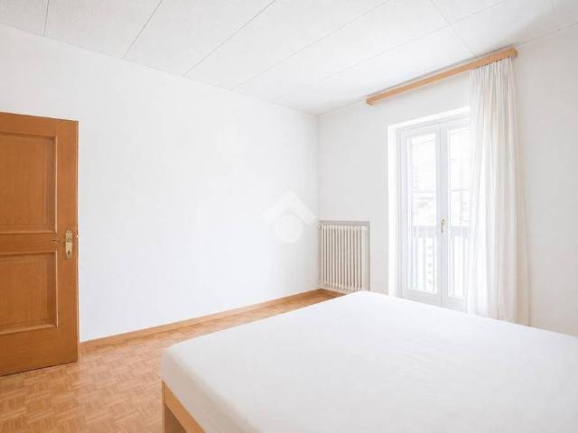 Villa bifamiliare in vendita a Borgo d'Anaunia via Roma, 19
