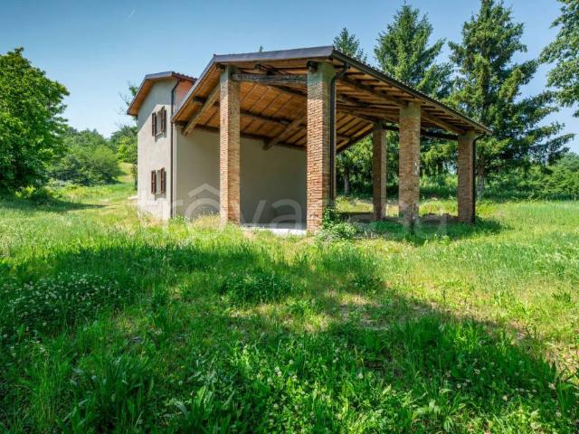Villa bifamiliare in vendita a Barbiano, Felino