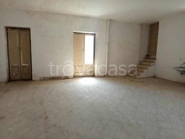Villa bifamiliare in vendita a Bitonto via Giuseppe Verdi