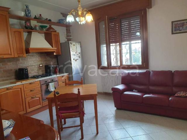 Villa bifamiliare in vendita a Burana, Bondeno