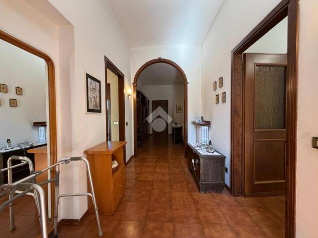 Villa bifamiliare in vendita a Garbagnate Milanese via Gran Sasso, 59