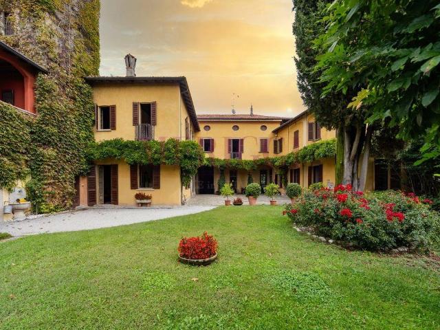 Villa bifamiliare in vendita a Garbagnate Monastero, Brongio