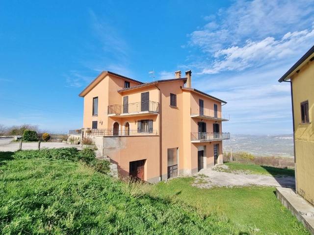 Villa bifamiliare in vendita a Guardia Lombardi