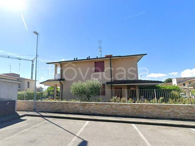 Villa bifamiliare in vendita a Desenzano del Garda via Francia, San Martino Della Battaglia
