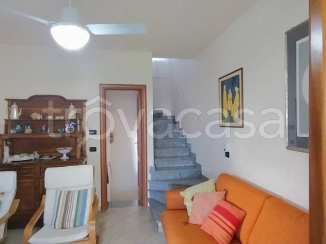 Villa bifamiliare in vendita a Diamante via degli Ulivi