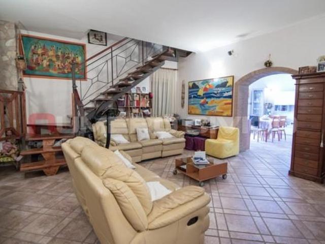 Villa bifamiliare in vendita a Foggia