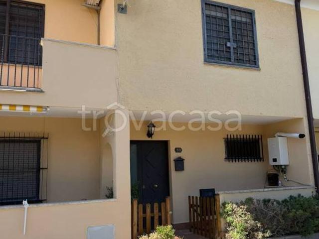 Villa bifamiliare in vendita a Formello viale Europa, Le Rughe