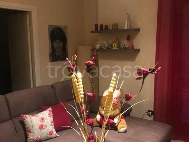 Villa bifamiliare in vendita a Giove via Amerina