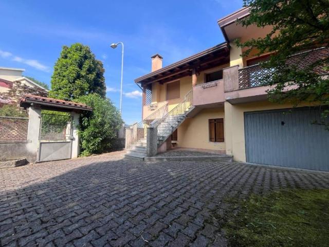 Villa bifamiliare in vendita a Fanna via mioni, 12