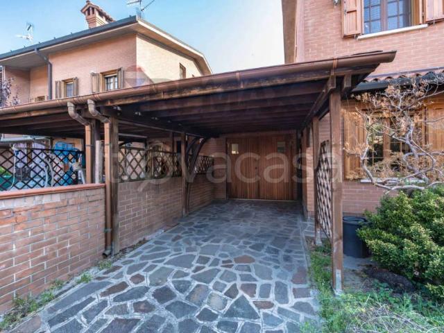 Villa bifamiliare in vendita a Ferrara, Ippodromo