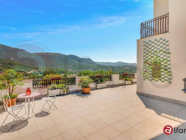 Villa bifamiliare in vendita a Isernia