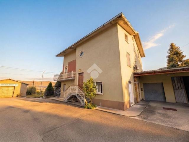 Villa bifamiliare in vendita a Lodrignano, Neviano degli Arduini