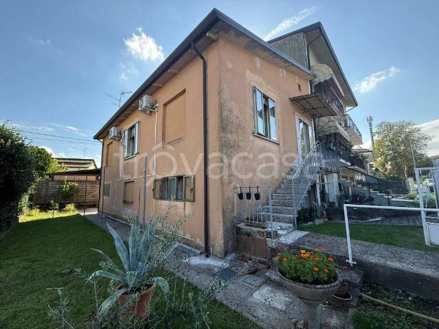 Villa bifamiliare in vendita a Legnago corso della Vittoria, 2