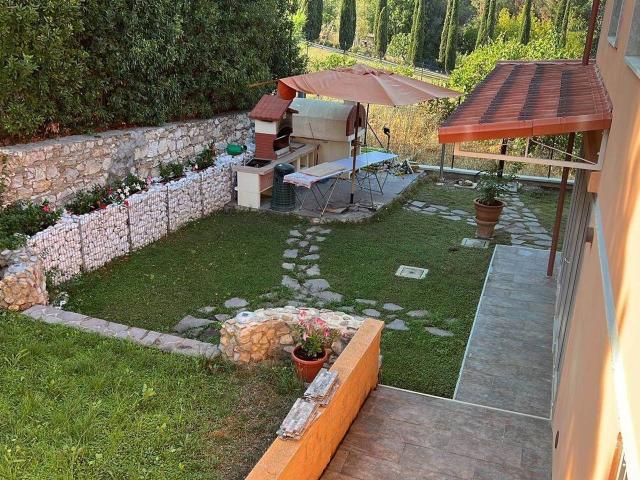 Villa bifamiliare in vendita a Livorno