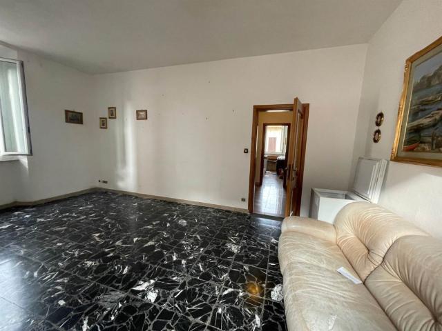 Villa bifamiliare in vendita a Livorno