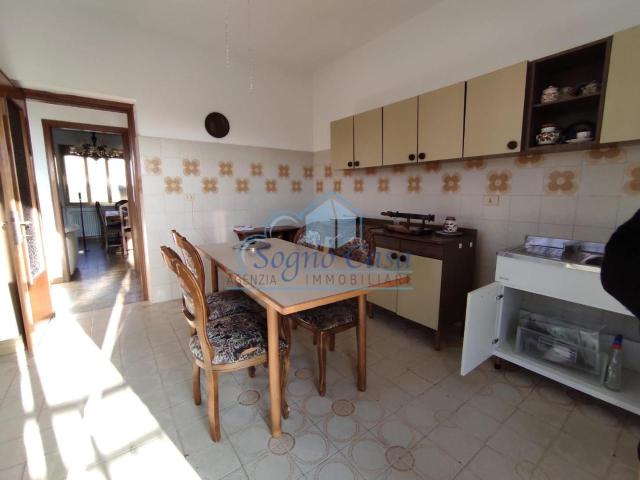 Villa bifamiliare in vendita a Luni