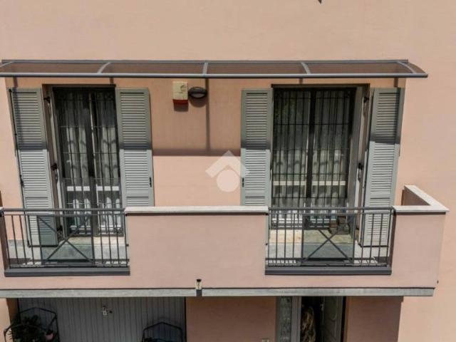 Villa bifamiliare in vendita a Modena via Mondovì, 59, Sant'Agnese Università
