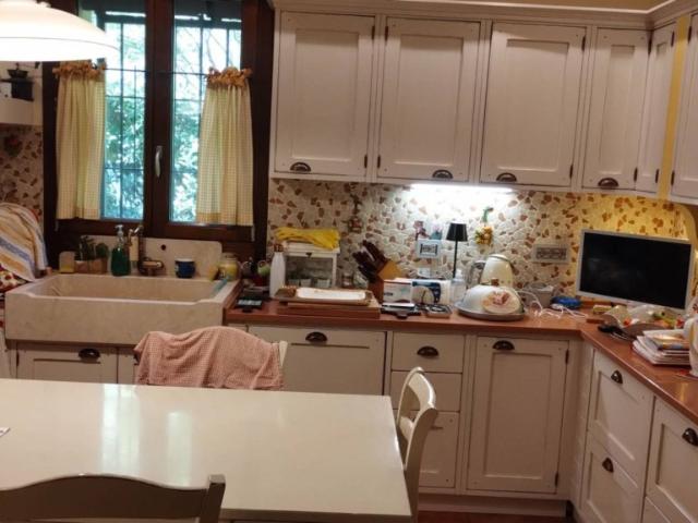 Villa bifamiliare in vendita a Modena via Nereo Annovi, Buon Pastore Parco Amendola