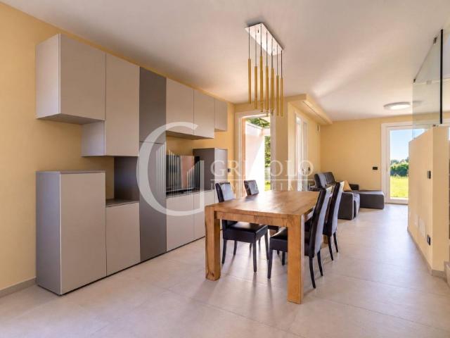 Villa bifamiliare in vendita a Mogliano Veneto via Fratelli Cervi, Marocco