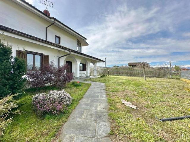 Villa bifamiliare in vendita a Monasterolo di Savigliano via Motta, 18