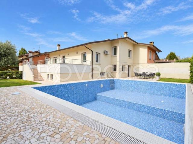 Villa bifamiliare in vendita a Montegaldella via Santa Maria Maddalena