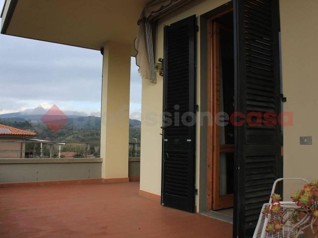 Villa bifamiliare in vendita a Montelupo Fiorentino